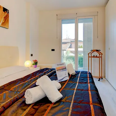 Apartment Gardagate - La Castellana 2 *